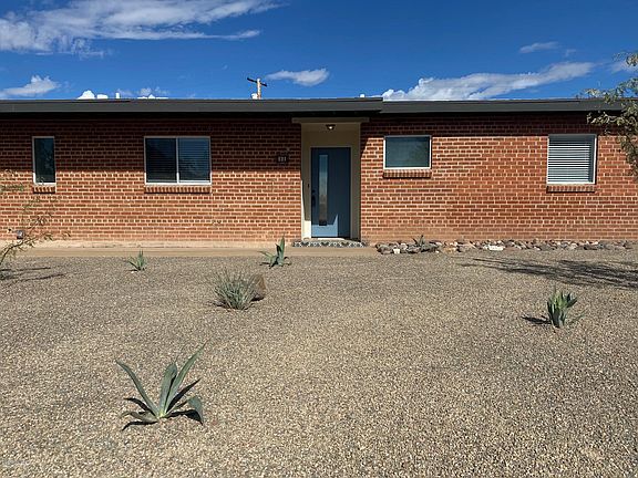 2nd image of 821 E Alta Vista St