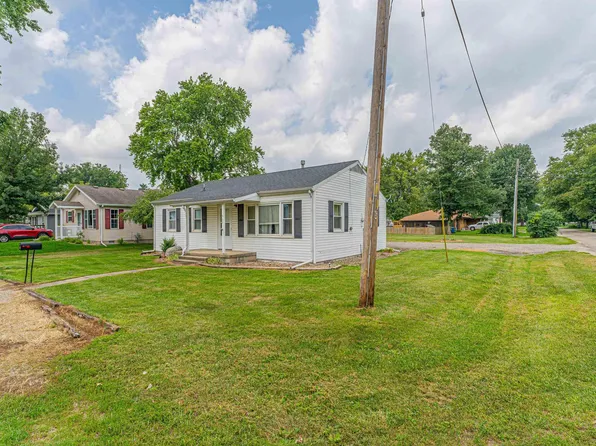 507 NE 2nd St, Atlanta, IL 61723