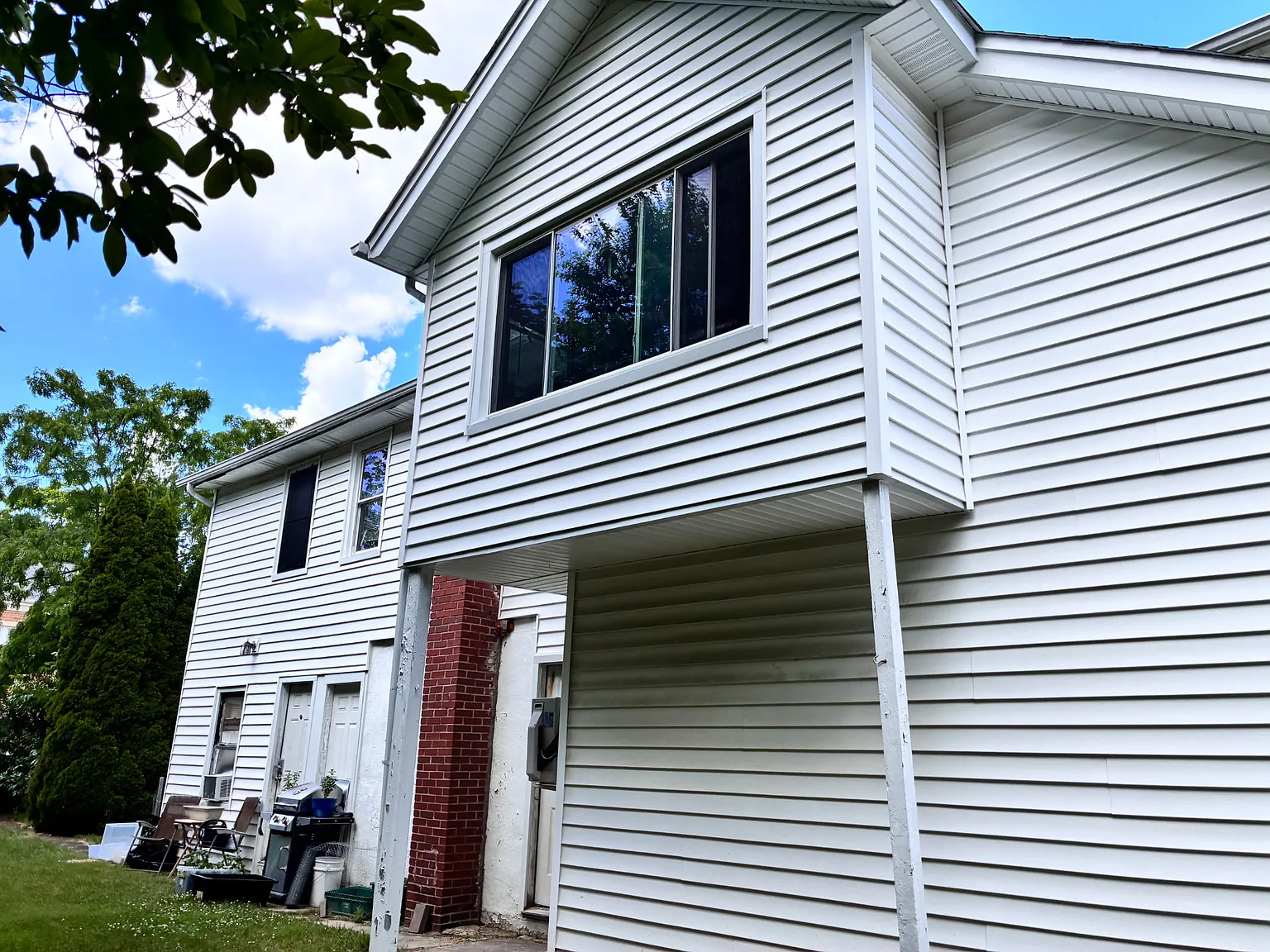 3 bed, 1500 sqft, $1,295 — Photo 1