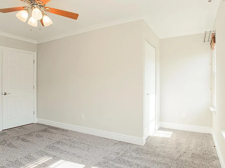 1772 Grande View Ave — Photo 38