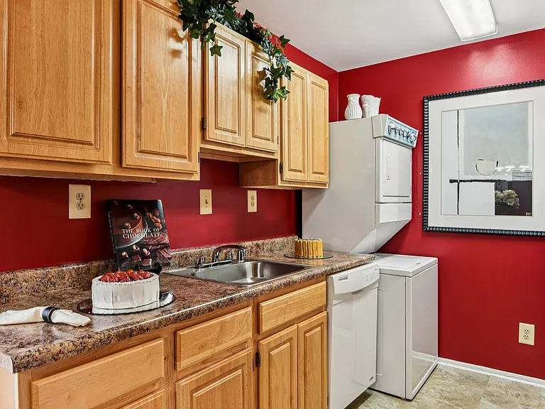 Howard Hills Rental Townhomes and Duplexes — Photo 105