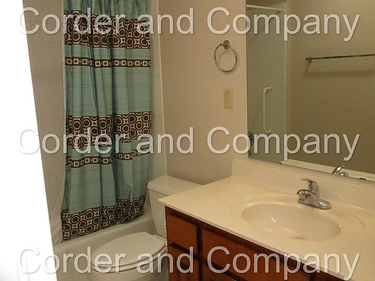 3345 Esplanade Cir SE — Photo 35