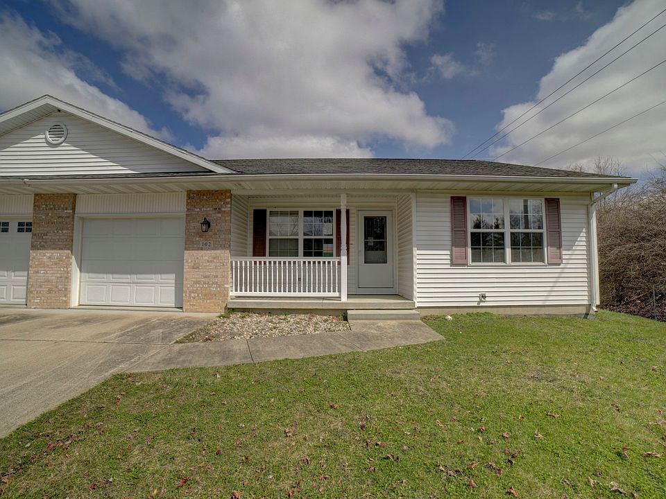 1st image of 102 Fleming Ct #102