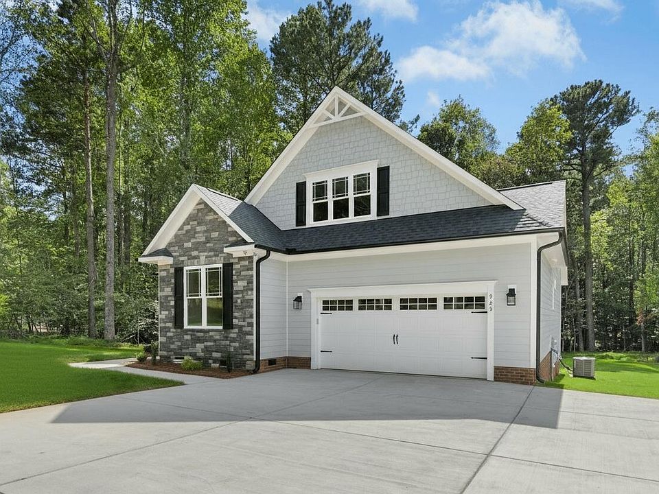 1st image of 925 Lynch Rd