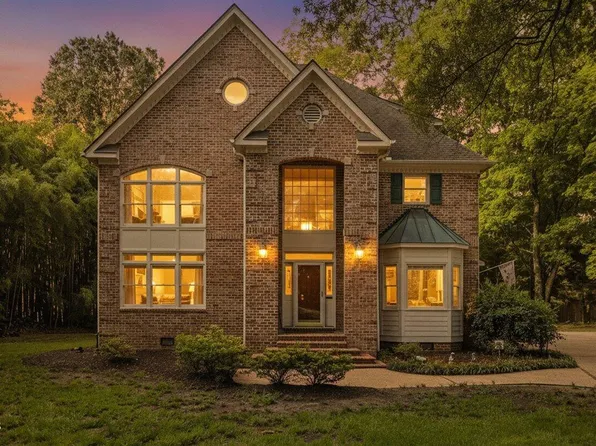 118 E Walnut Ave, Wake Forest, NC 27587