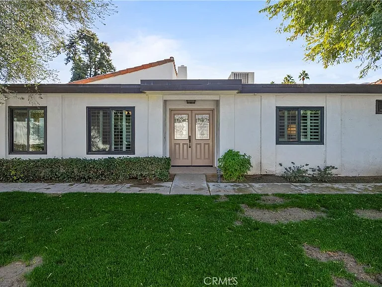 17 Toledo Dr — Photo 35