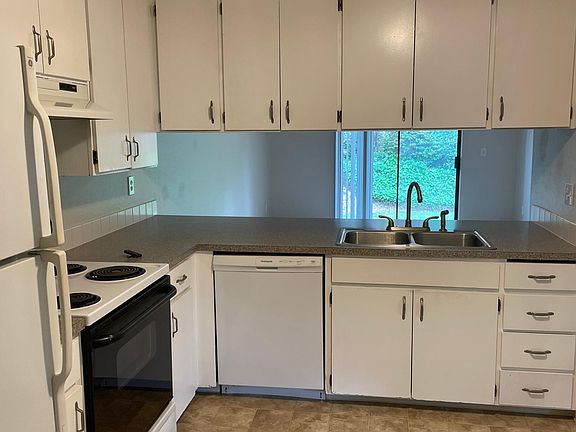 5th image of 4711 69th Street Ct NW #B