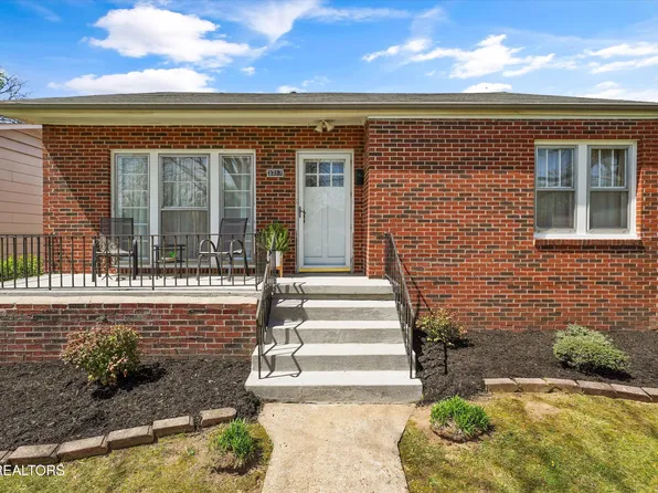 3717 Speedway Cir, Knoxville, TN 37914