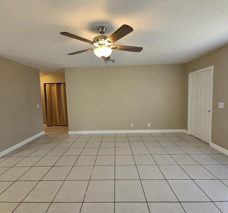 4876 Orleans Ct