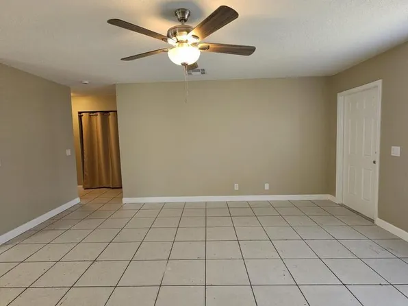 4876 Orleans Ct, West Palm Beach, FL 33415