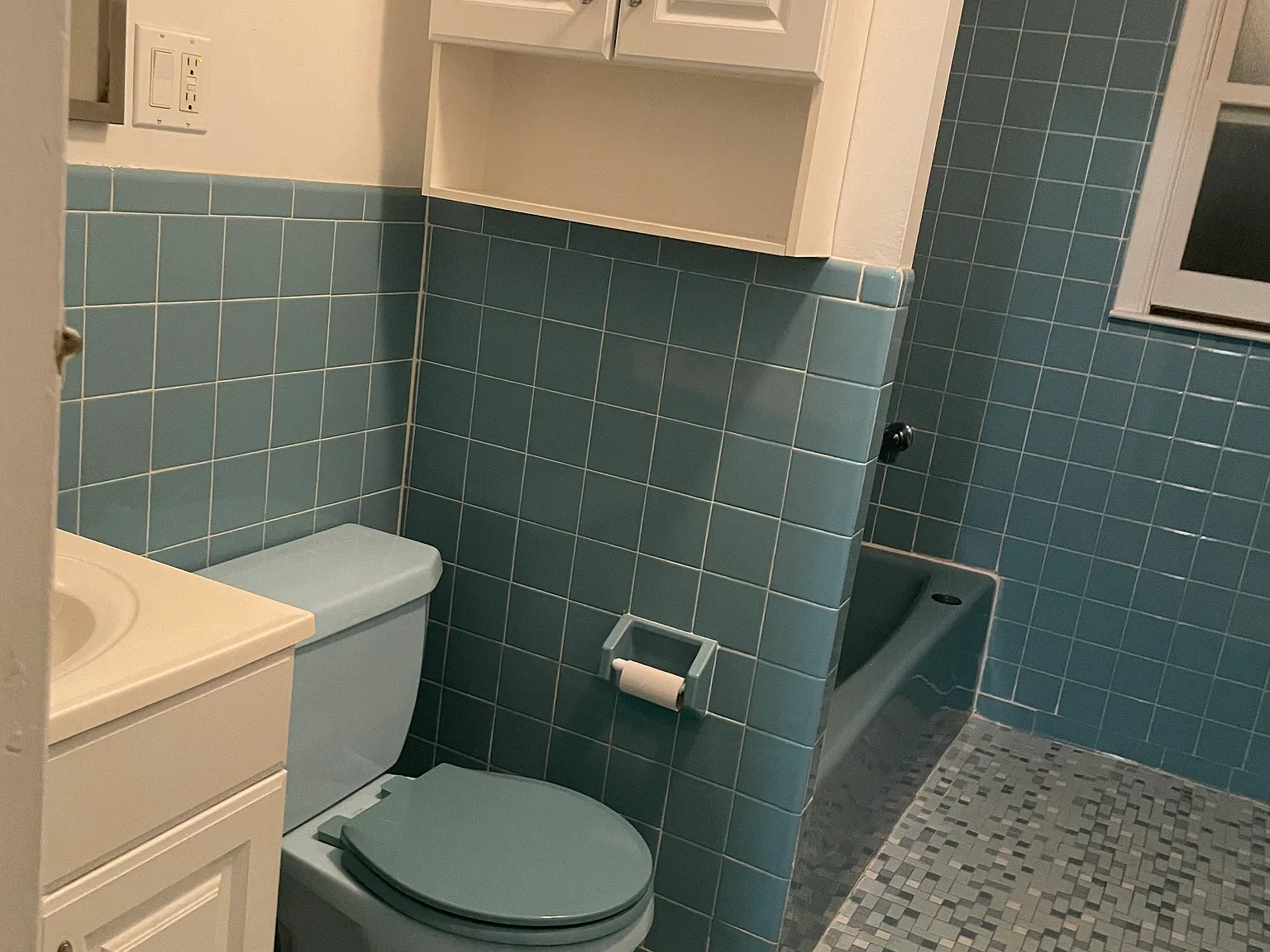 3 bed, 1300 sqft, $3,600 — Photo 3