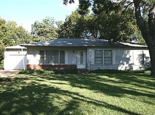 846 Hilltop Cir, Desoto, TX 75115