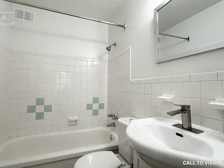 1459 Trafalgar St #306 — Photo 8