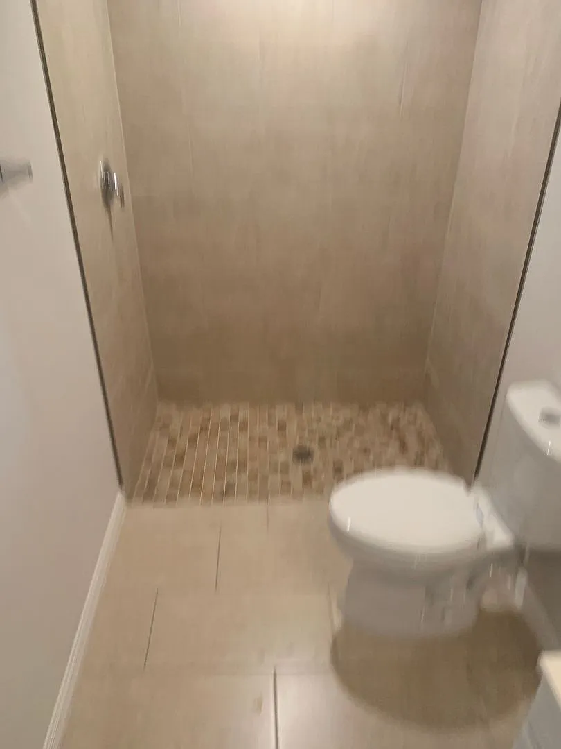 Cute 3 Bedroom 2 Bath Duplex — Photo 2