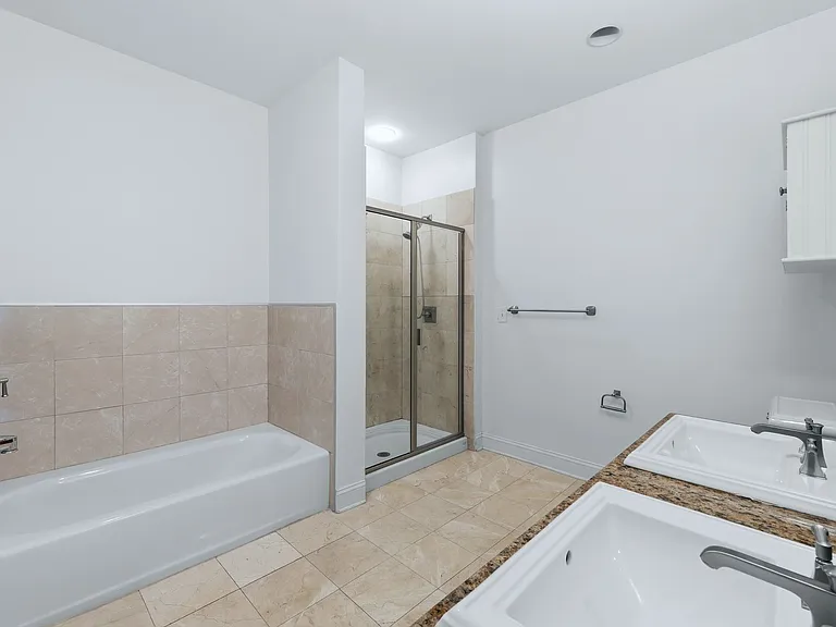 20 Avenue At Port Imperial #323 — Photo 12