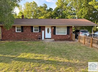 1605 Old Chatham Rd, Martinsville, VA 24112