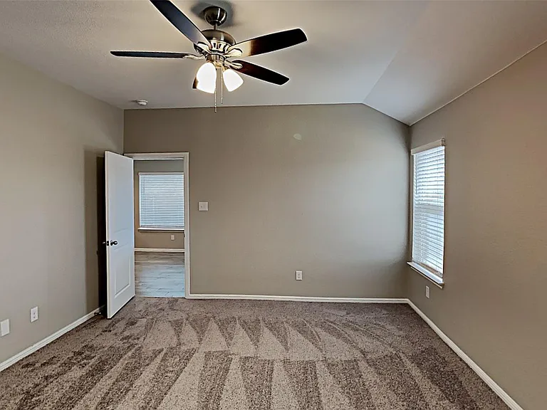 8304 Burma Dr — Photo 10