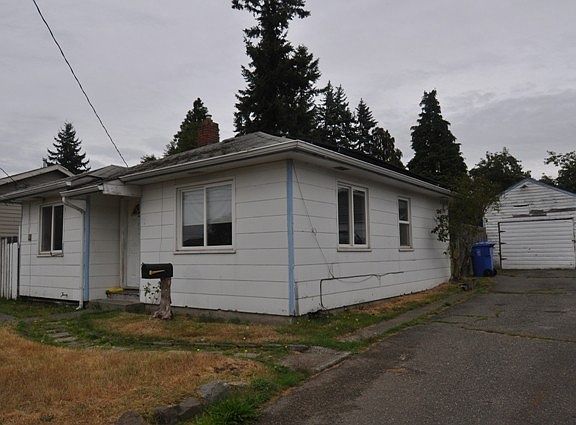 2nd image of 1019 S Howard St