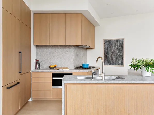 33 Park Row image 6 of 18