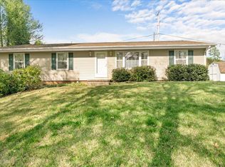 59 Silverbirch Dr, Blue Ridge, VA 24064