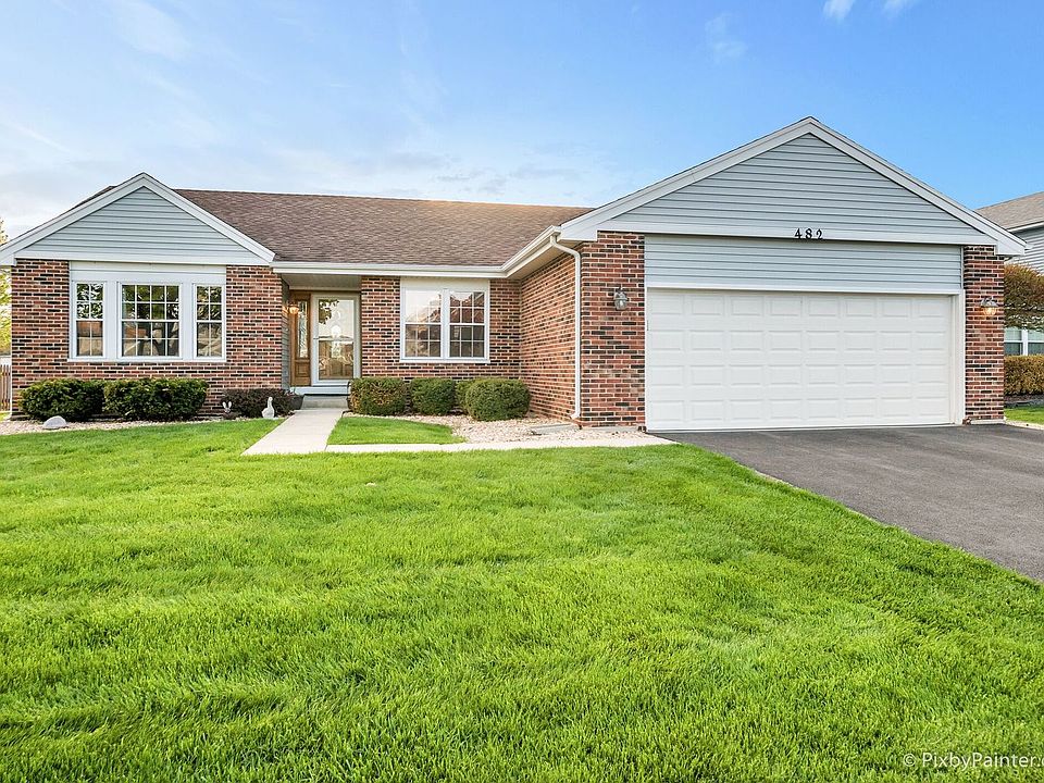 1st image of 482 Essex Pl