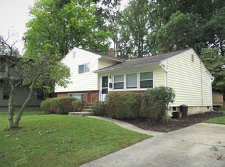 914 Timber Ln SW, Vienna, VA 22180