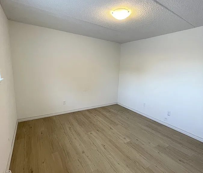 35 Campbell St #3 — Photo 18