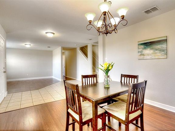 4th image of 2828 Kerrville Dr