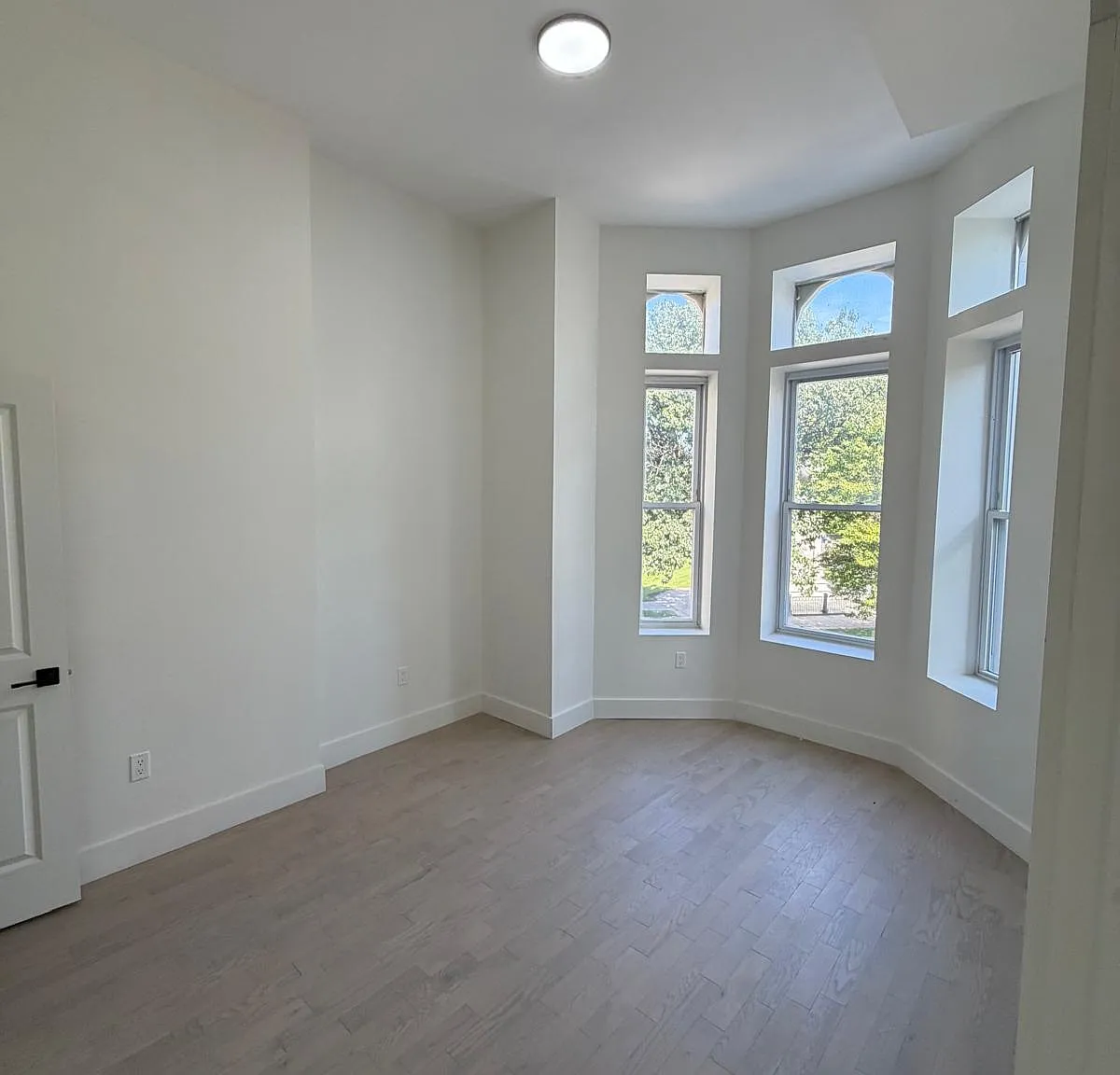 69 Lincoln Park — Photo 2