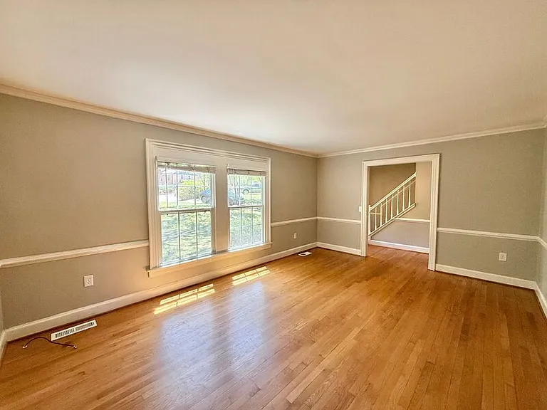 808 Buckle Ct — Photo 6