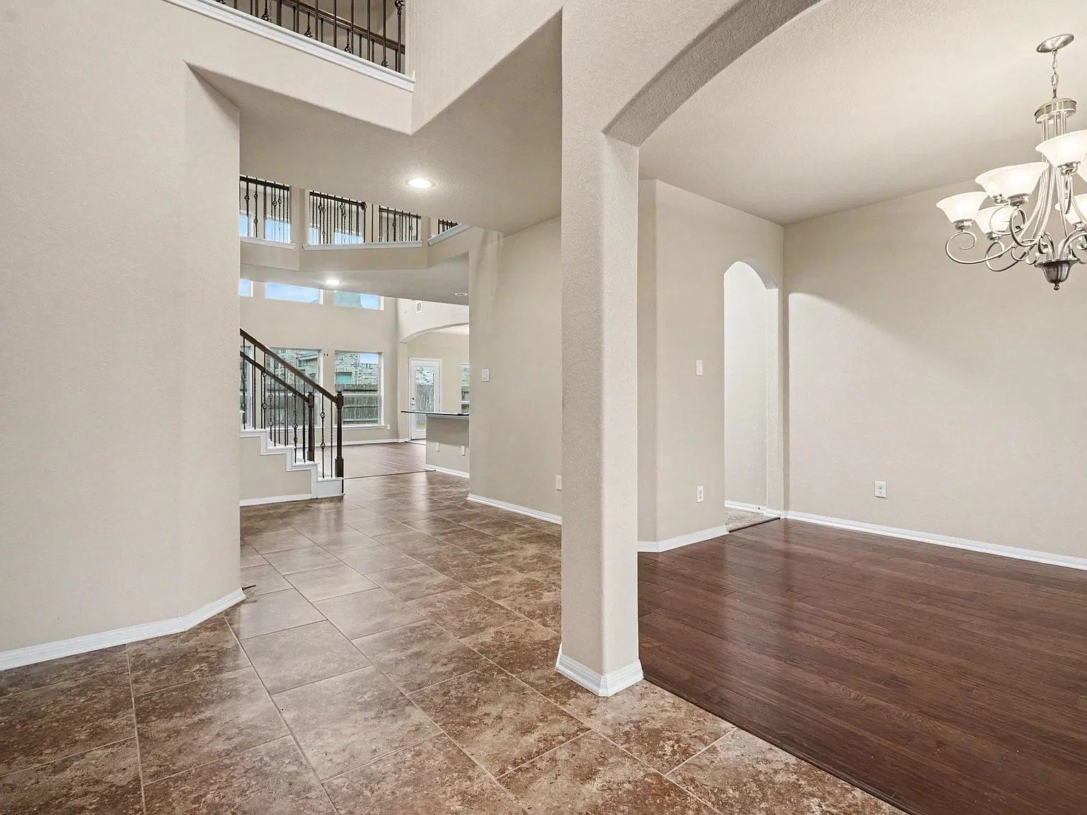 4 bed, 3.5 bath, 3138 sqft, $3,500 — Photo 4