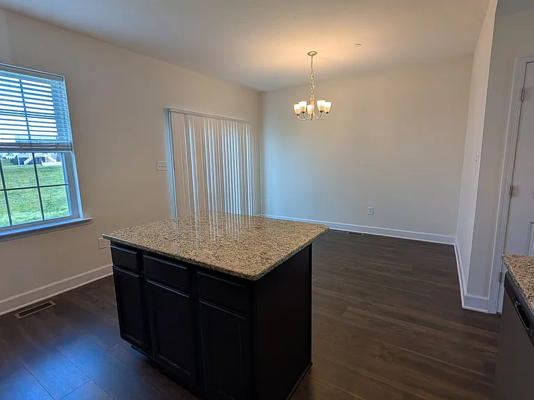 109 Holstein Dr — Photo 4