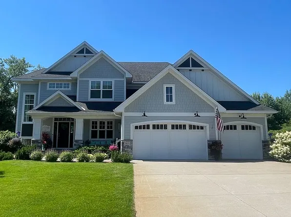 21021 Karoline Ct N, Forest Lake, MN 55025