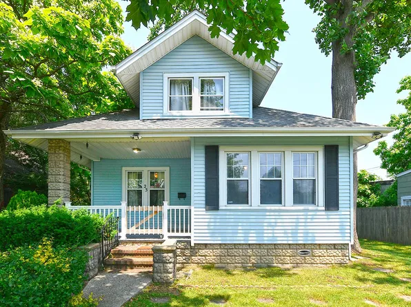 23 Maple Drive, Amityville, NY 11701