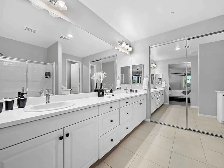 Burnette Dr — Photo 10
