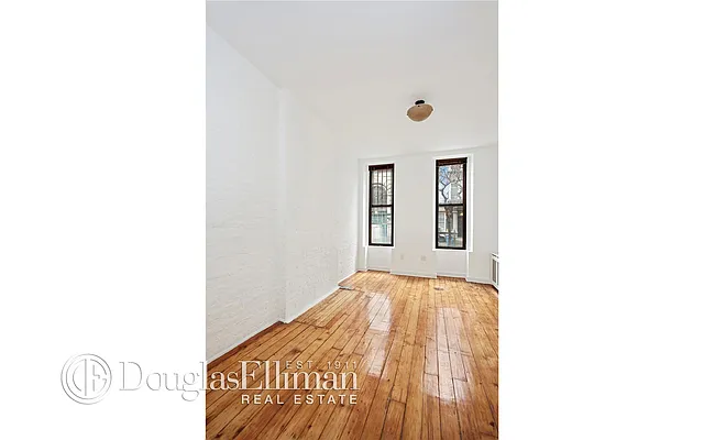 Rented by Douglas Elliman | media 24