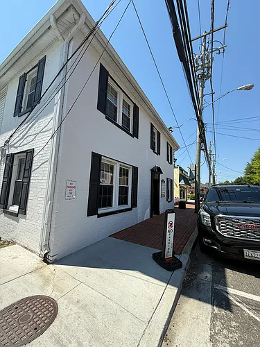 14749 Main St #2 Photo 1