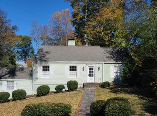 383 Redland Rd NW, Atlanta, GA 30309