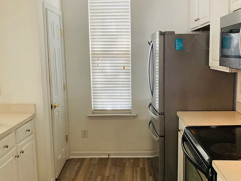 1906 Bellflower Dr — Photo 22