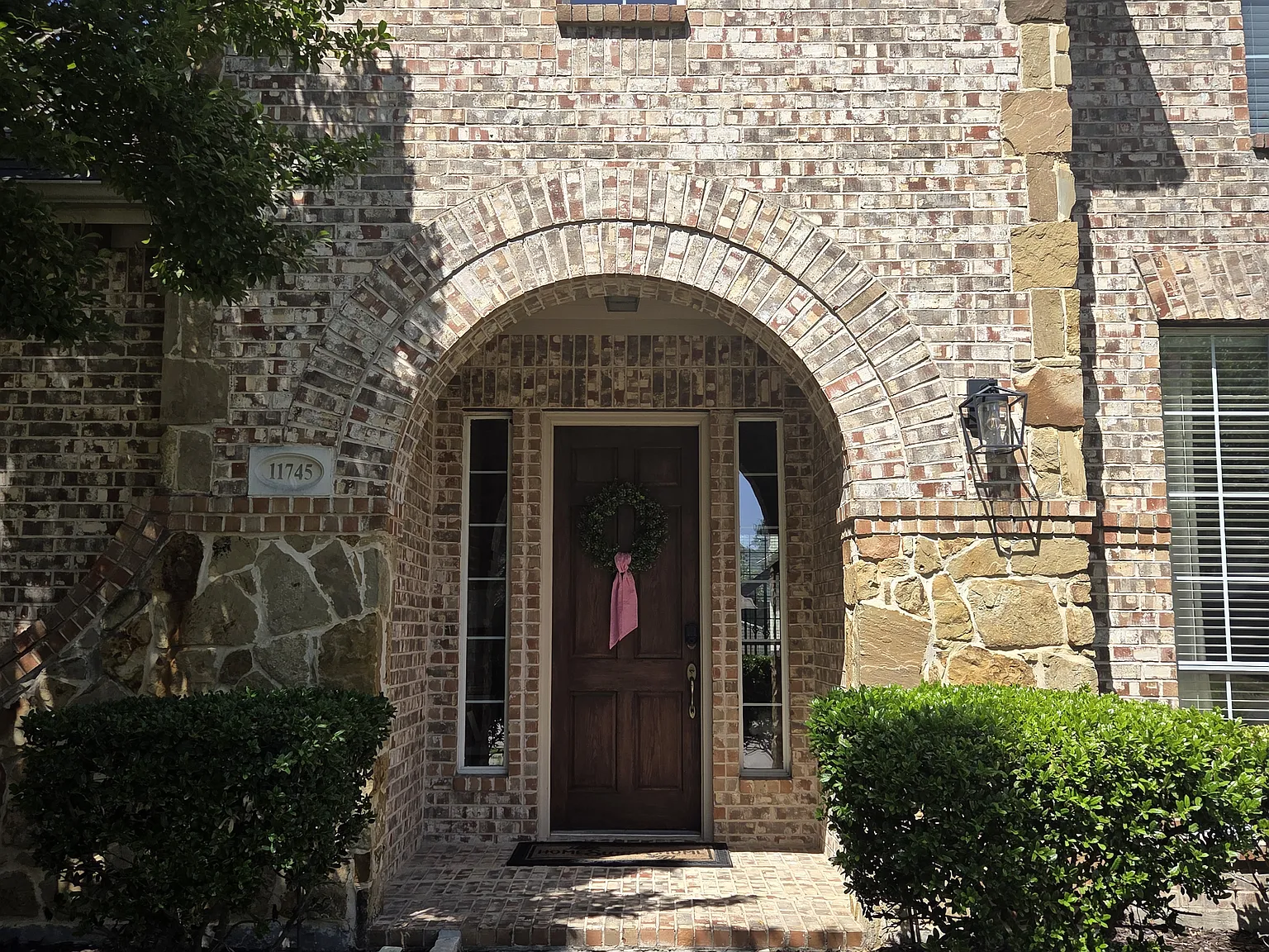 4 bed, 3.5 bath, 3243 sqft, $3,495 — Photo 2
