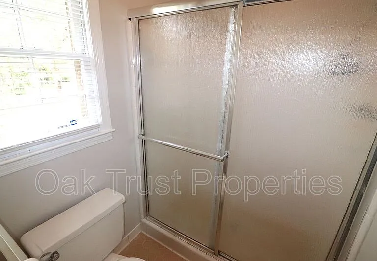 2395 Vistavia Rd — Photo 16