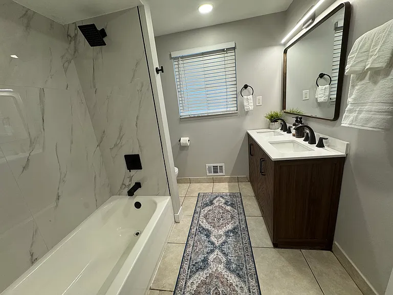 1323 Sunset Blvd — Photo 13