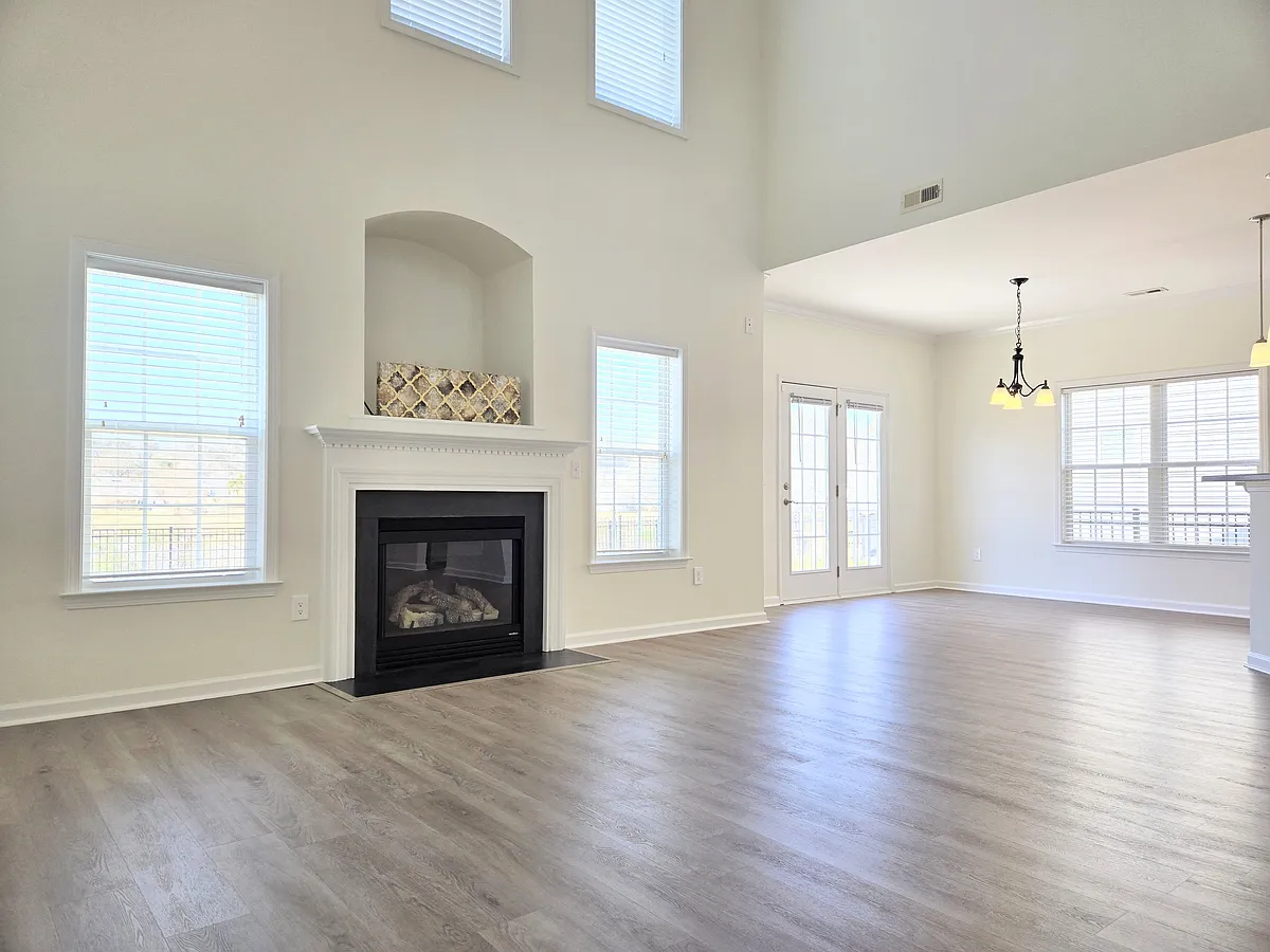 Building Photo - 9657 Islesworth Way