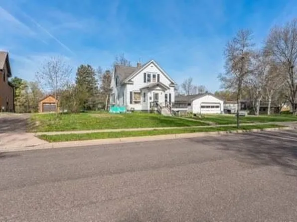 1715 2nd Ave, Cumberland, WI 54829