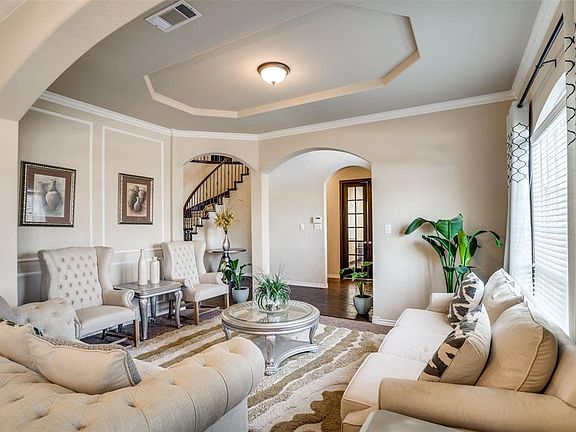 5th image of 10222 Rosini Ct