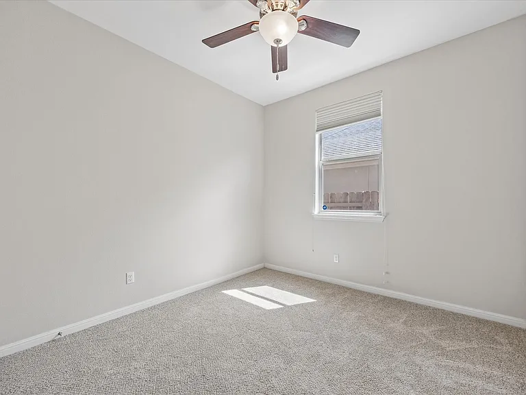 2220 Lookout Range Dr — Photo 36