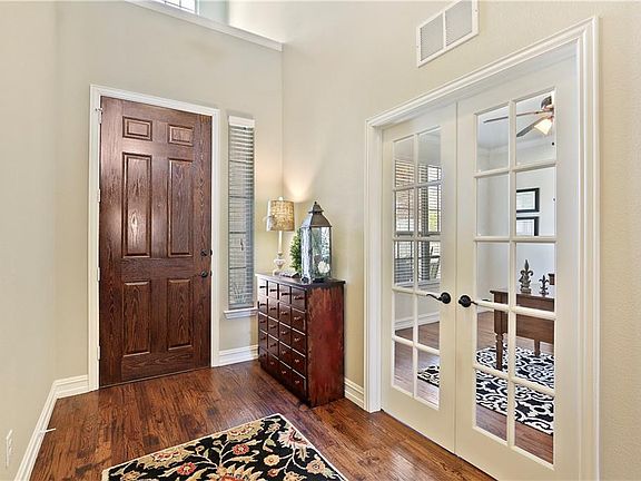 2nd image of 1041 Enchanted Rock Dr
