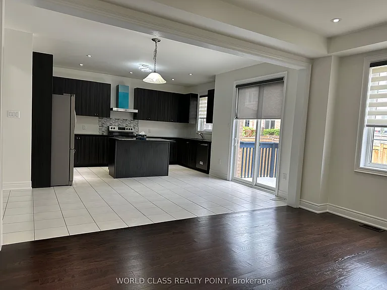 9 Lyle Way — Photo 4