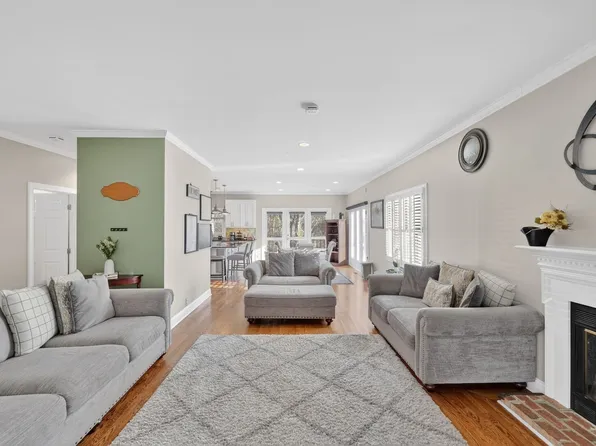 (undisclosed Address), Greensboro, NC 27407