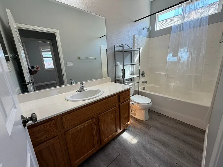 5418 Halas Ct — Photo 35